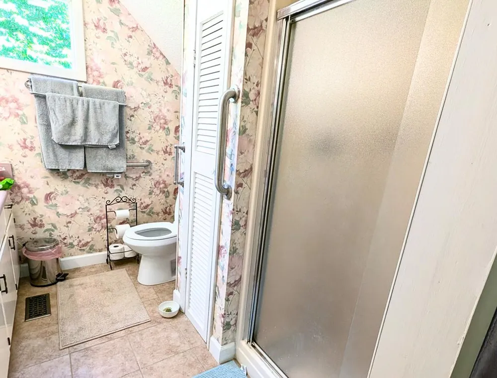 169 E Vineyard Road Hayesville, NC 28904