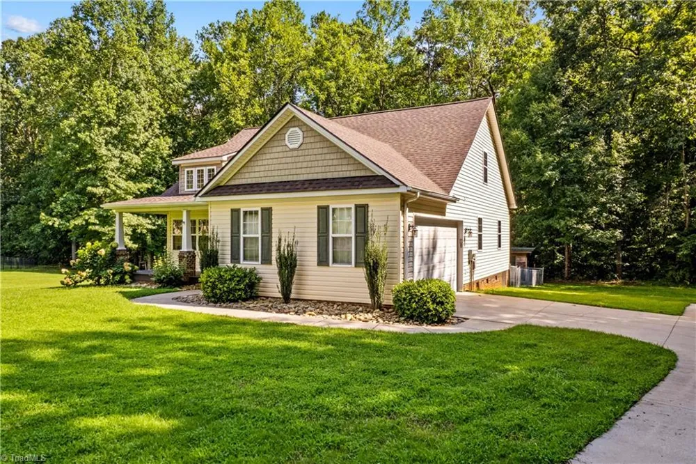 215 Meadow Lake Drive Salisbury, NC 28146