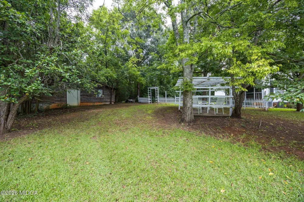 1880 Dames Ferry Road Forsyth, GA 31029