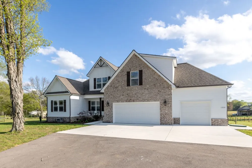 1331 Highway 64 W Shelbyville, TN 37160