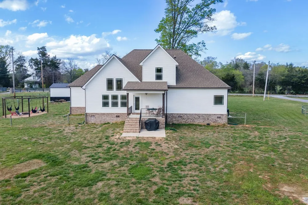 1331 Highway 64 W Shelbyville, TN 37160