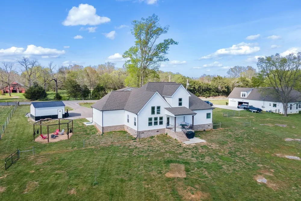 1331 Highway 64 W Shelbyville, TN 37160