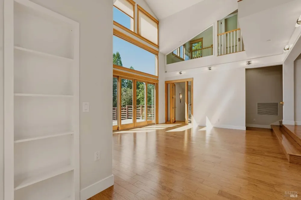 13785 Green Valley Road Forestville, CA 95436