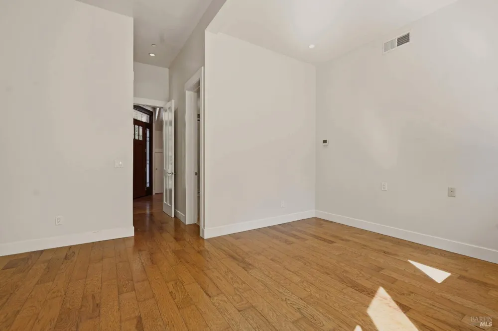 13785 Green Valley Road Forestville, CA 95436