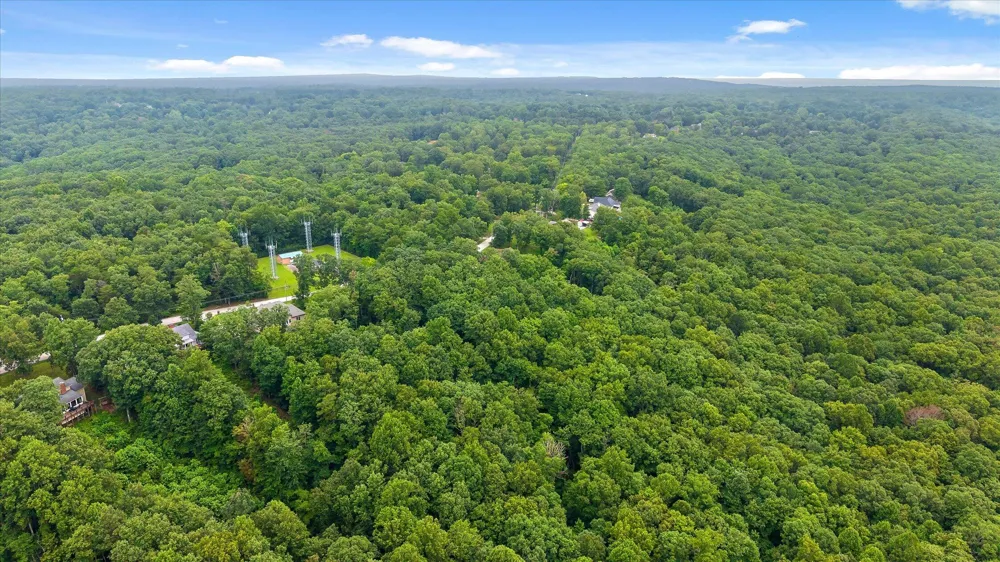 2830 Kell Road Signal Mountain, TN 37377