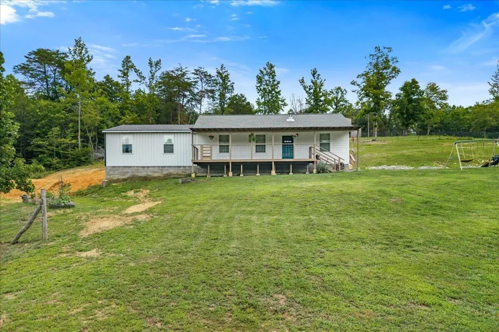 611 Clear Creek Road Evensville, TN 37332