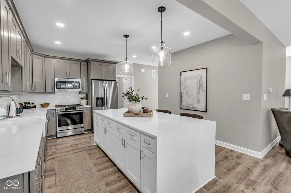13797 E Southshore Drive Fishers, IN 46037