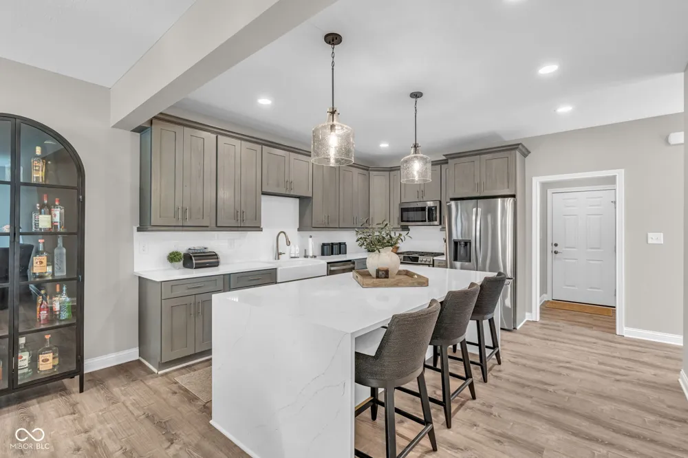 13797 E Southshore Drive Fishers, IN 46037