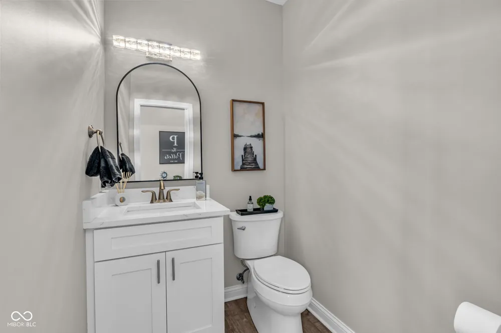 13797 E Southshore Drive Fishers, IN 46037
