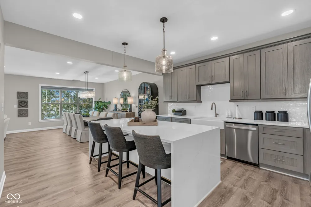 13797 E Southshore Drive Fishers, IN 46037