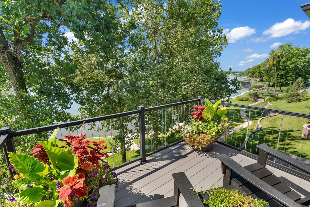 13797 E Southshore Drive Fishers, IN 46037