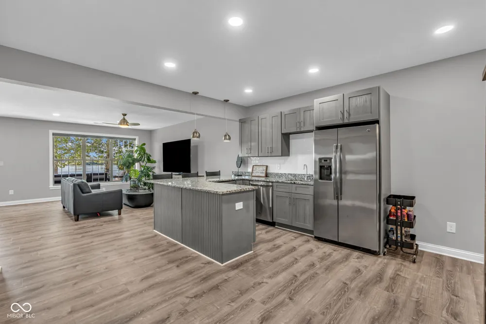 13797 E Southshore Drive Fishers, IN 46037