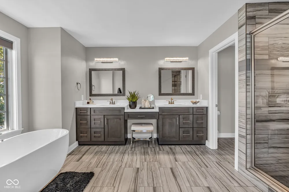 13797 E Southshore Drive Fishers, IN 46037