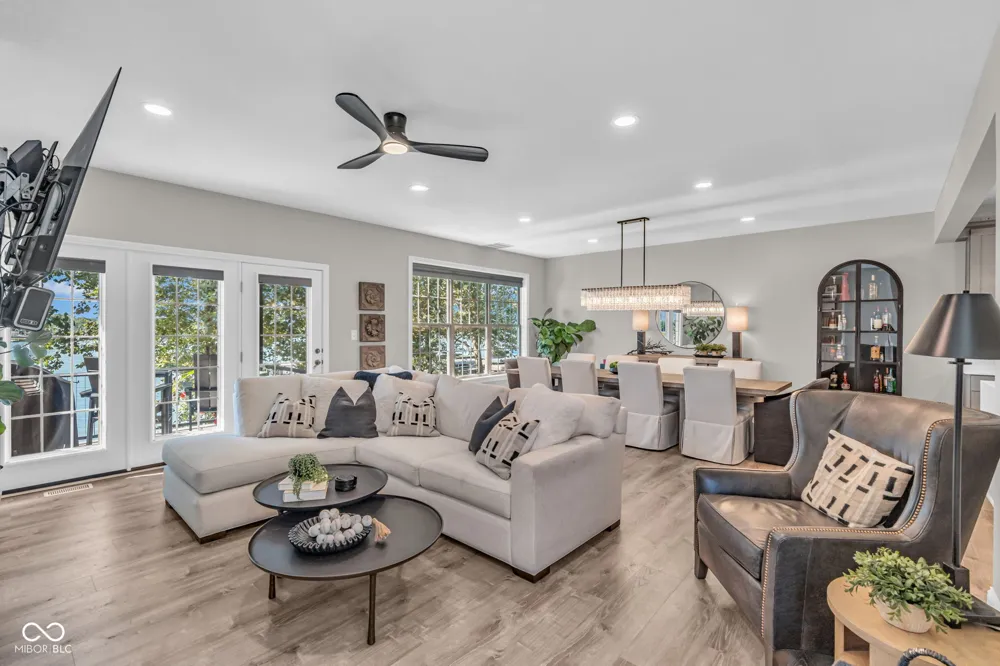 13797 E Southshore Drive Fishers, IN 46037