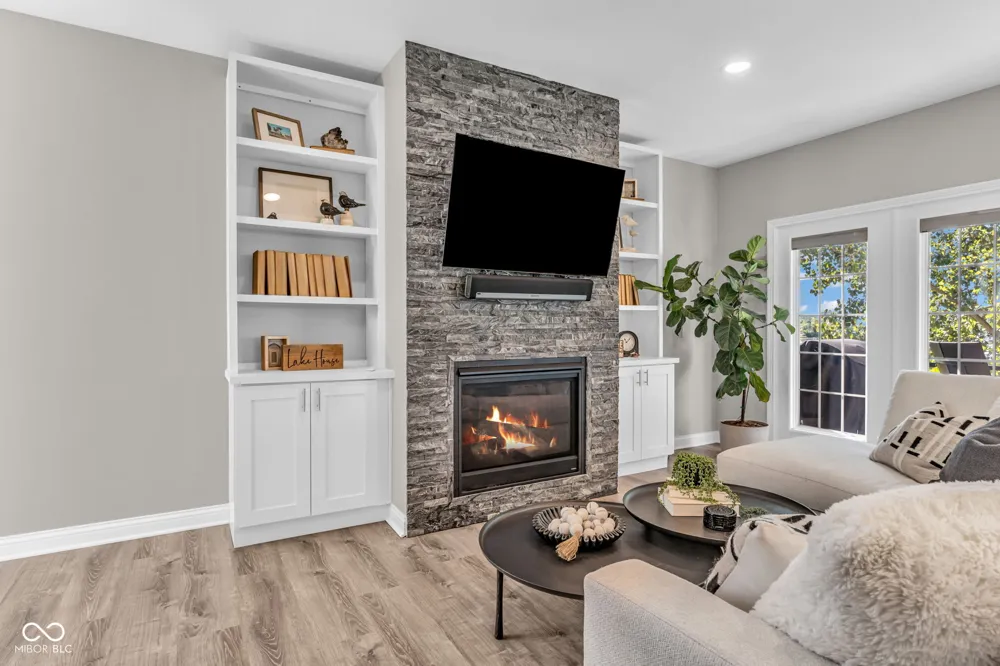 13797 E Southshore Drive Fishers, IN 46037