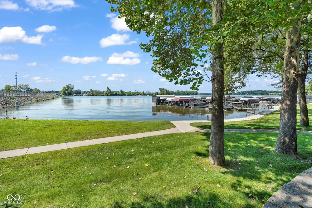 13797 E Southshore Drive Fishers, IN 46037