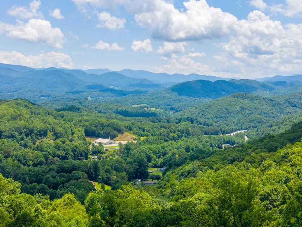 Indian Flats Dr Sylva, NC 28779
