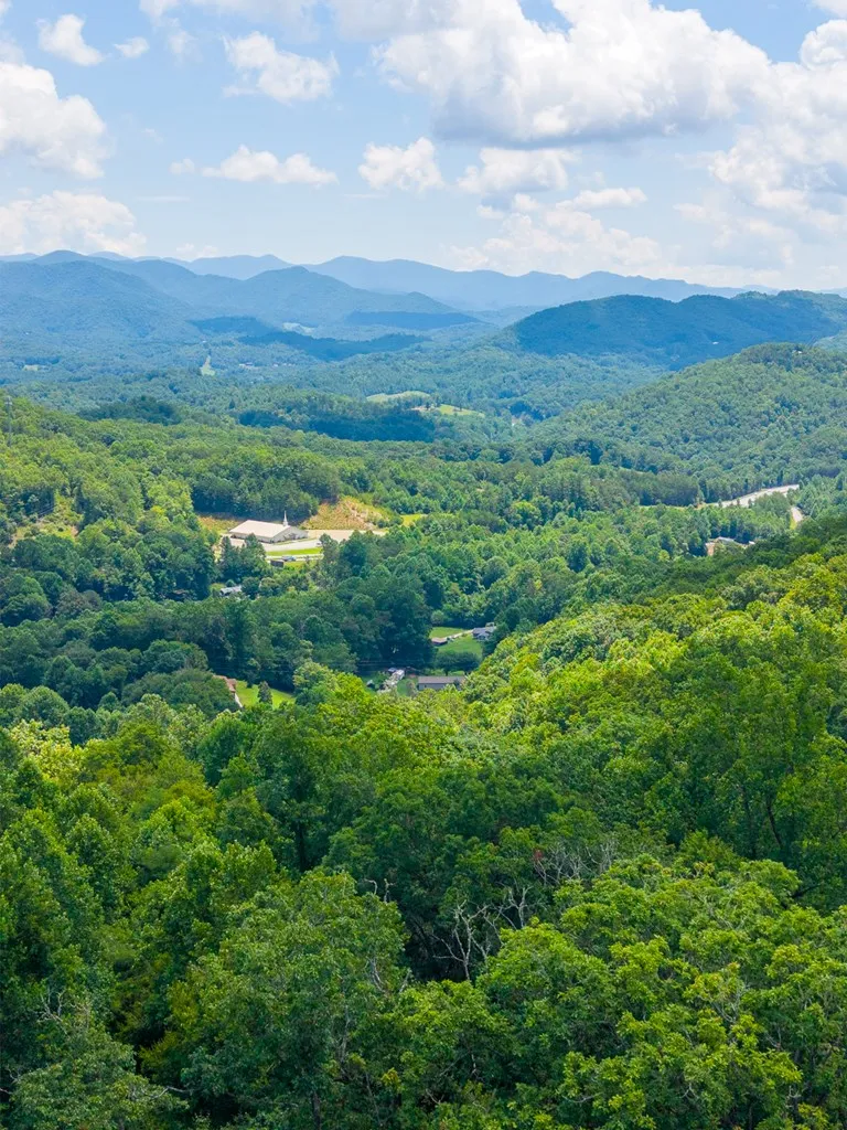 Indian Flats Dr Sylva, NC 28779