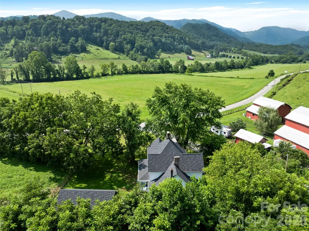 5 Clarks Cove Road Leicester, NC 28748