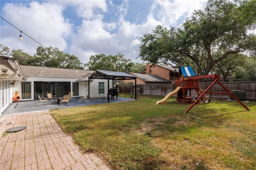 4941 Greenbriar Drive Corpus Christi, TX 78413