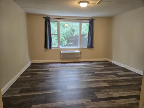 685 PROSPECT AVE