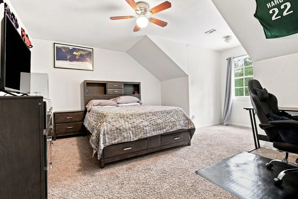 7210 Pine Drive Alvin, TX 77511