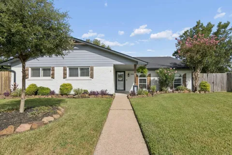 2418 Lufkin Lane