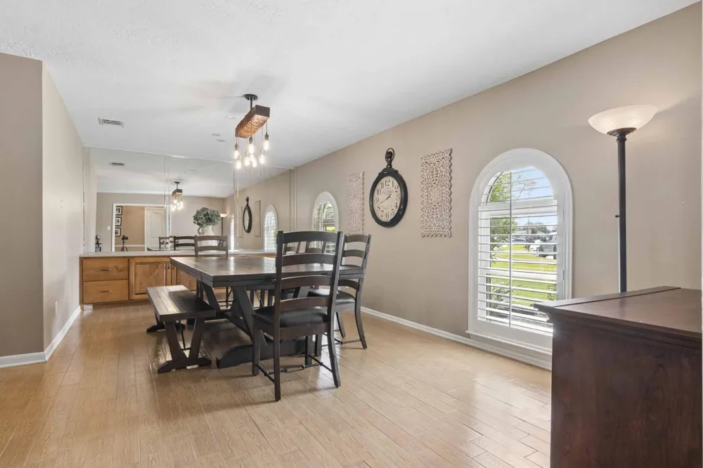 2418 Lufkin Lane Deer Park, TX 77536
