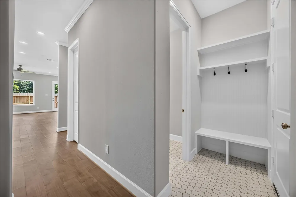 5672 Nolda Street Houston, TX 77007