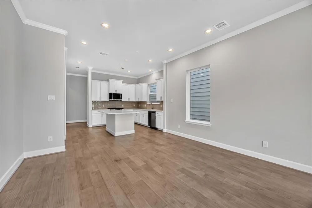 5672 Nolda Street Houston, TX 77007