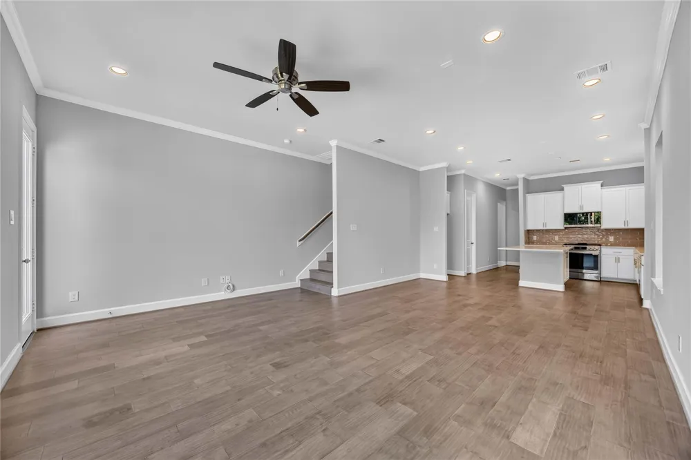 5672 Nolda Street Houston, TX 77007