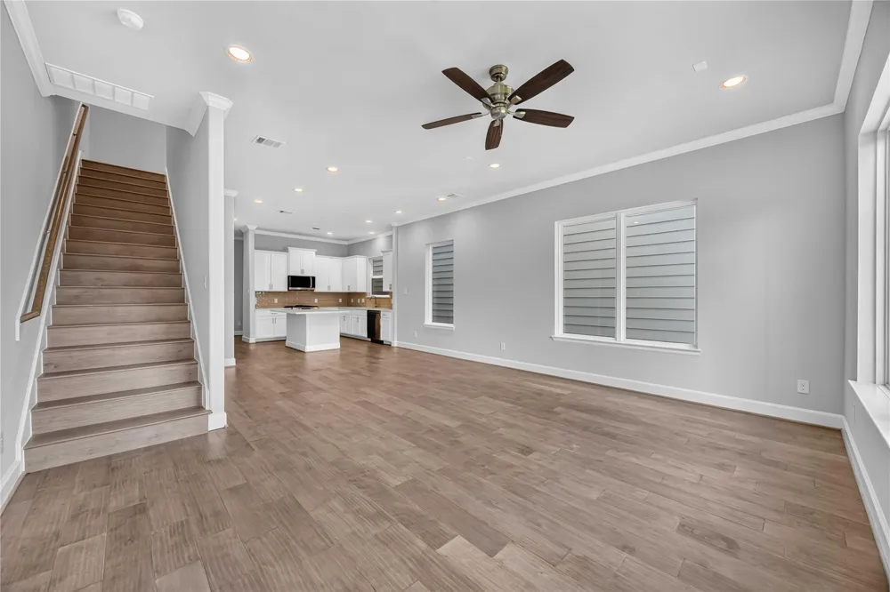 5672 Nolda Street Houston, TX 77007