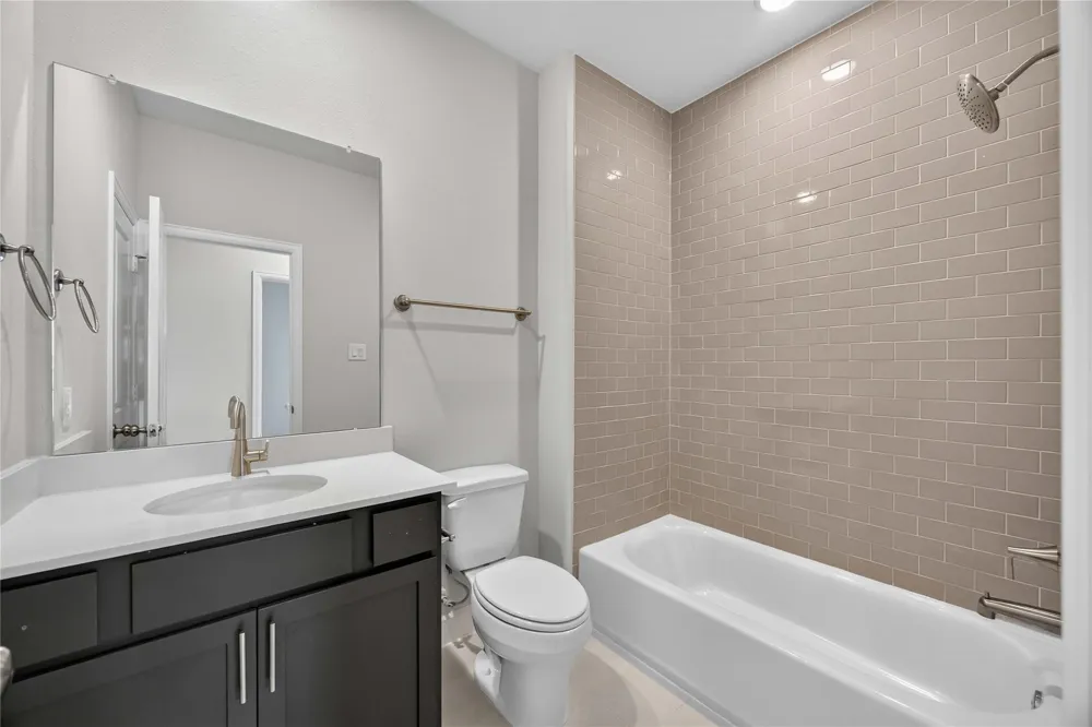 5672 Nolda Street Houston, TX 77007