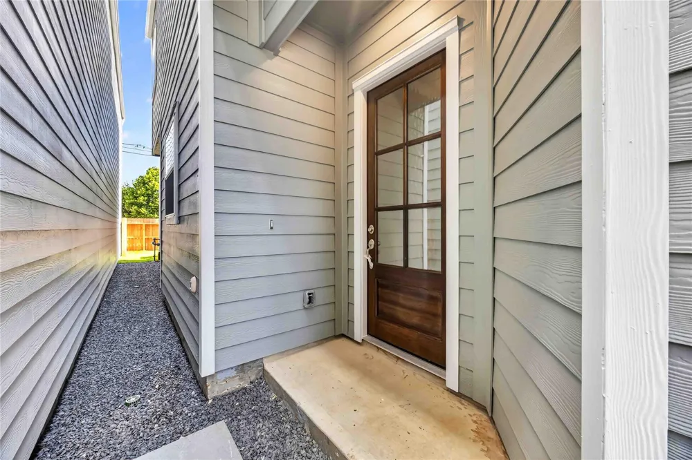 5672 Nolda Street Houston, TX 77007