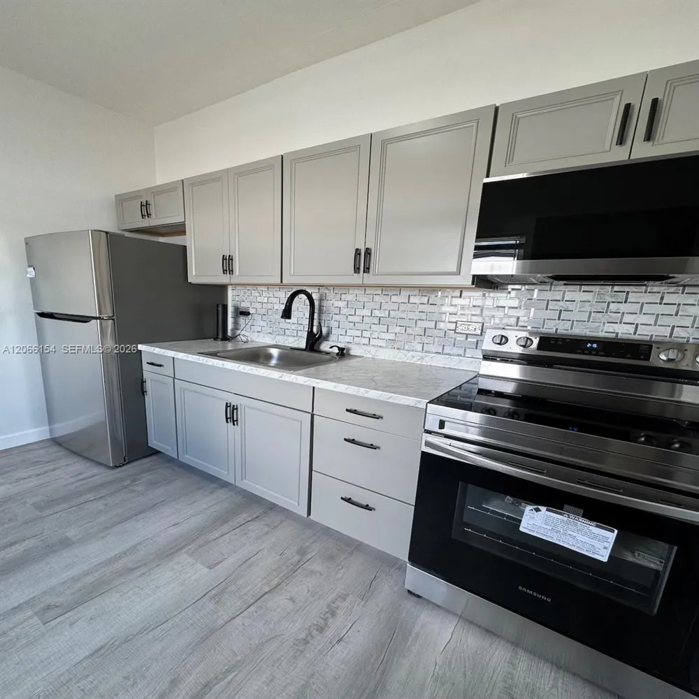 568 E 49th St #568 Hialeah, FL 33013