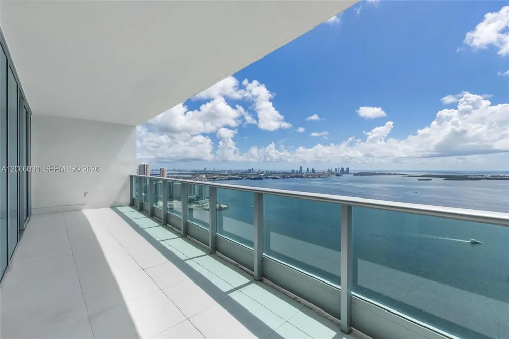 1331 Brickell Bay Dr #4107 Miami, FL 33131