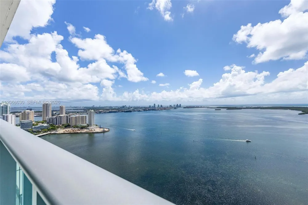 1331 Brickell Bay Dr #4107 Miami, FL 33131