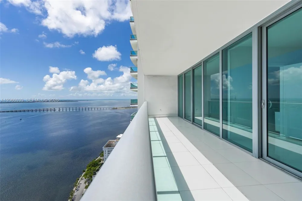 1331 Brickell Bay Dr #4107 Miami, FL 33131