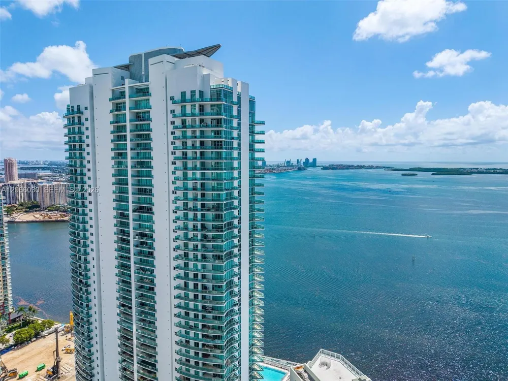 1331 Brickell Bay Dr #4107 Miami, FL 33131