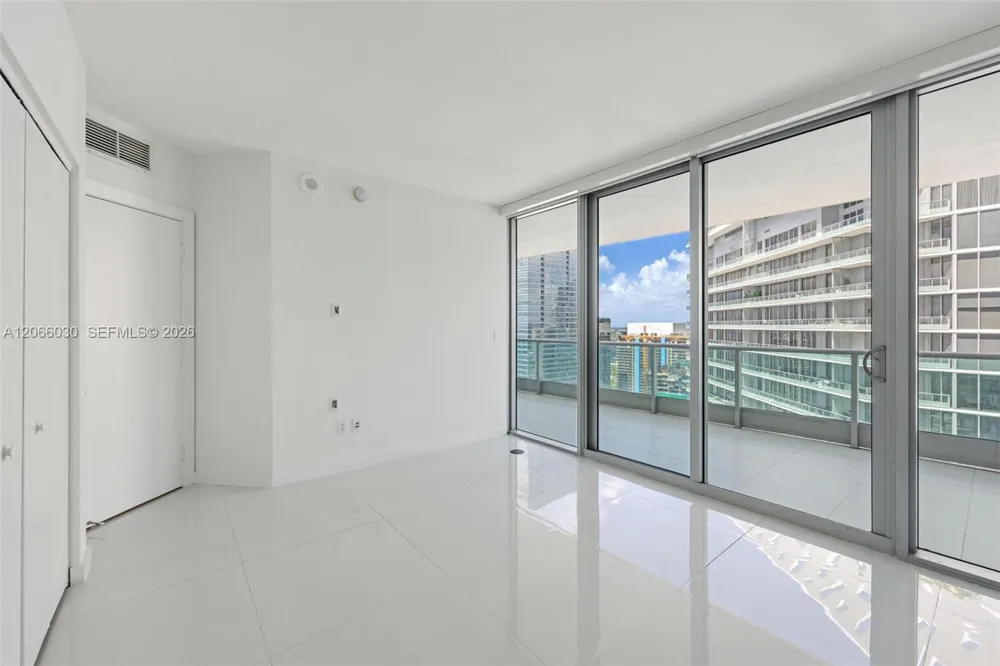 1331 Brickell Bay Dr #4107 Miami, FL 33131