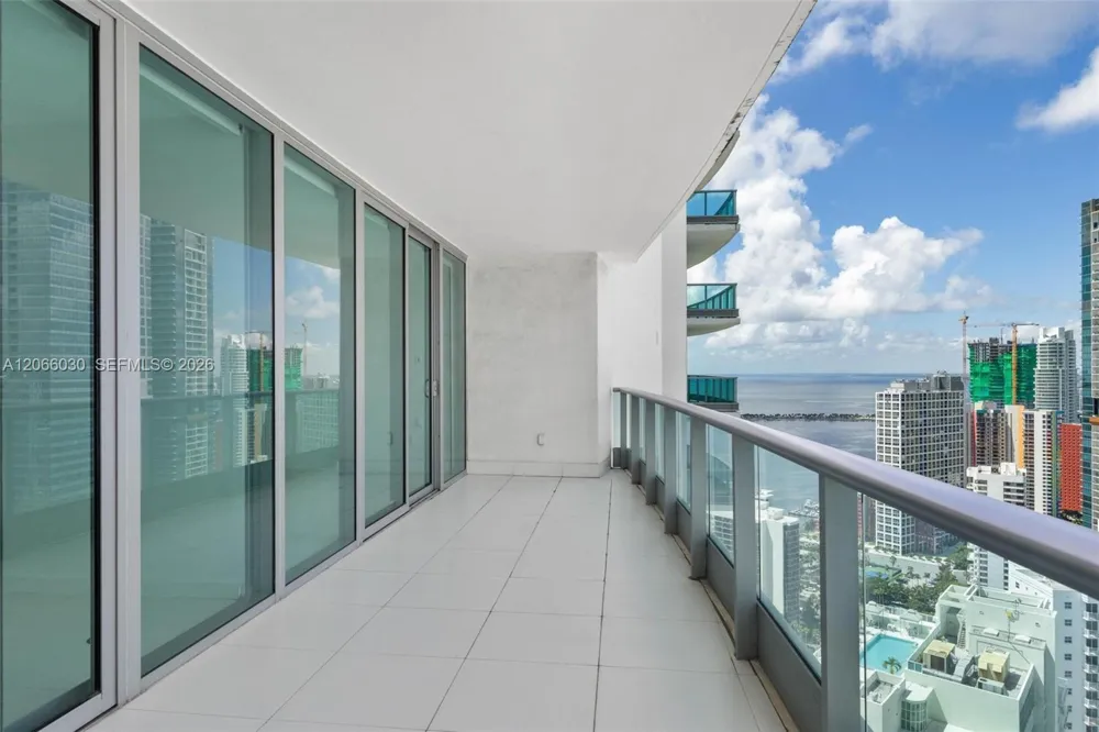 1331 Brickell Bay Dr #4107 Miami, FL 33131