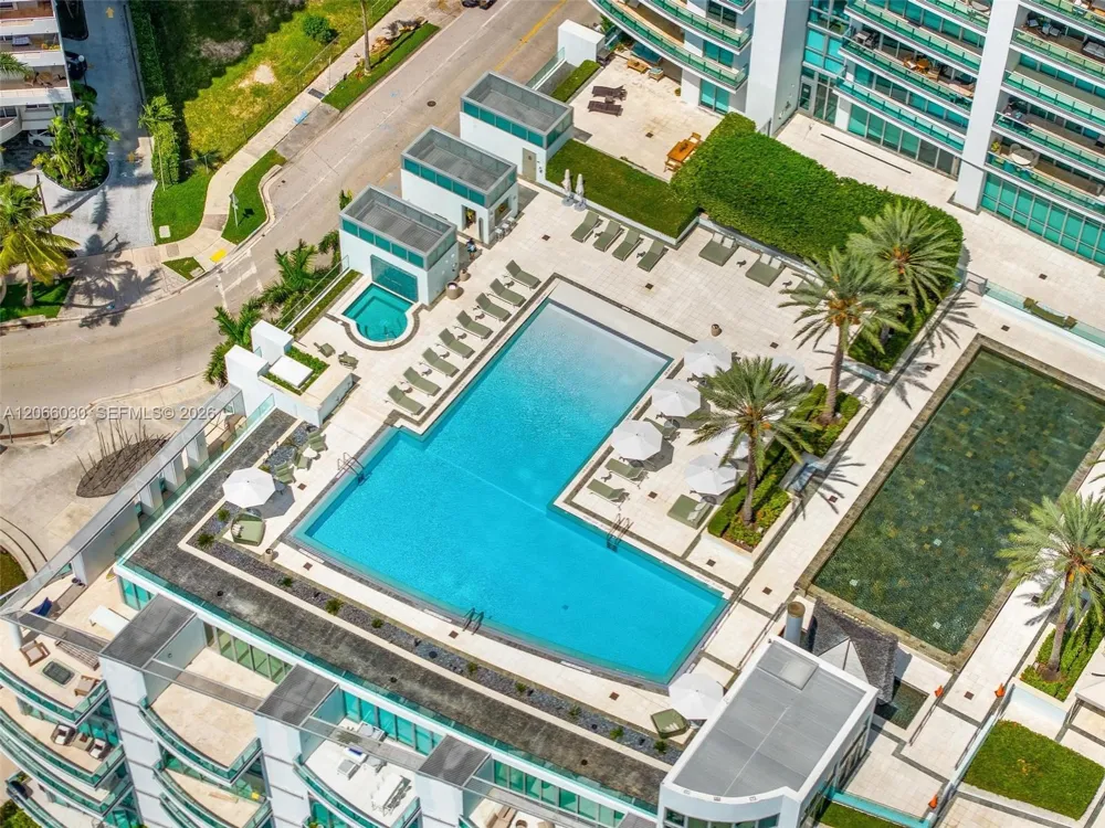 1331 Brickell Bay Dr #4107 Miami, FL 33131