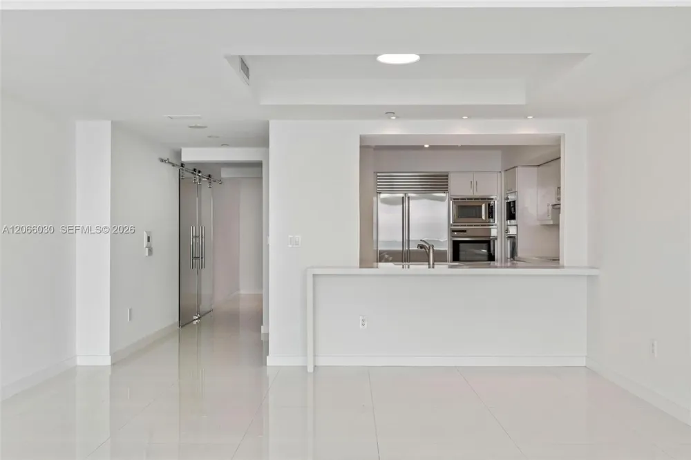 1331 Brickell Bay Dr #4107 Miami, FL 33131