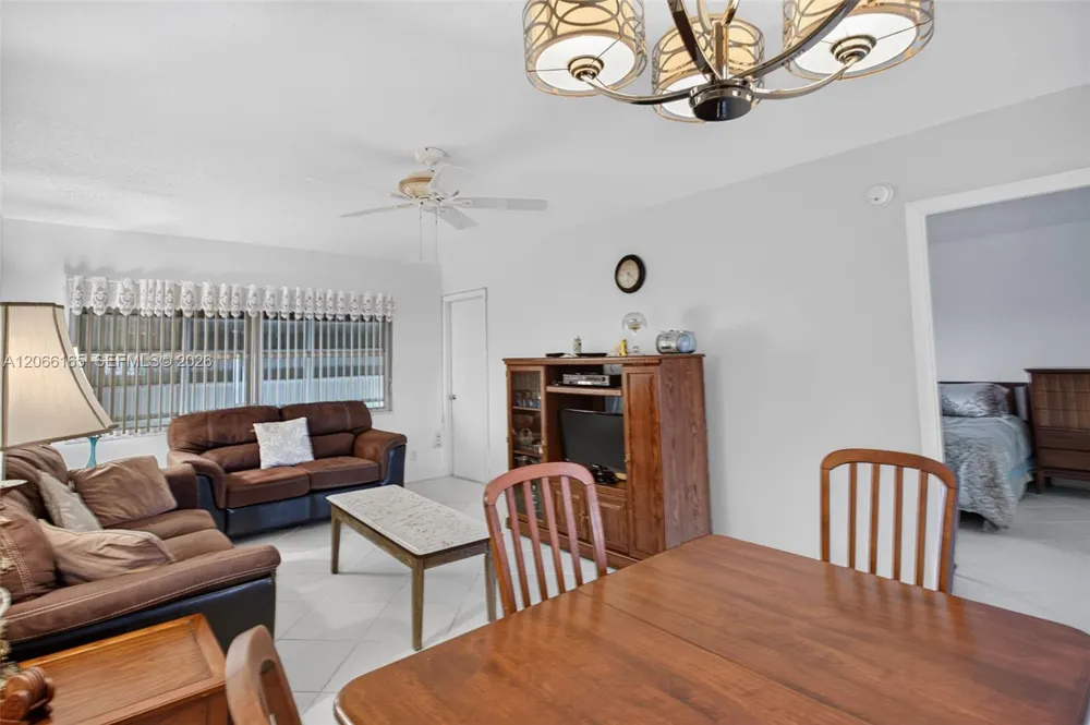 4299 NW 16th St #210 Lauderhill, FL 33313