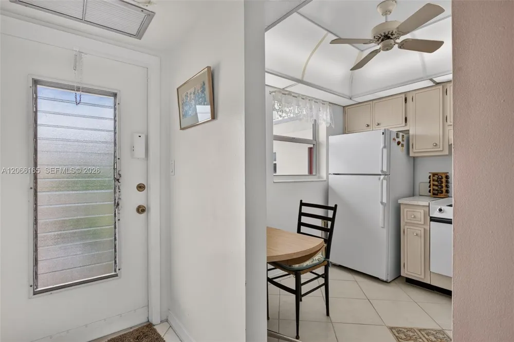 4299 NW 16th St #210 Lauderhill, FL 33313