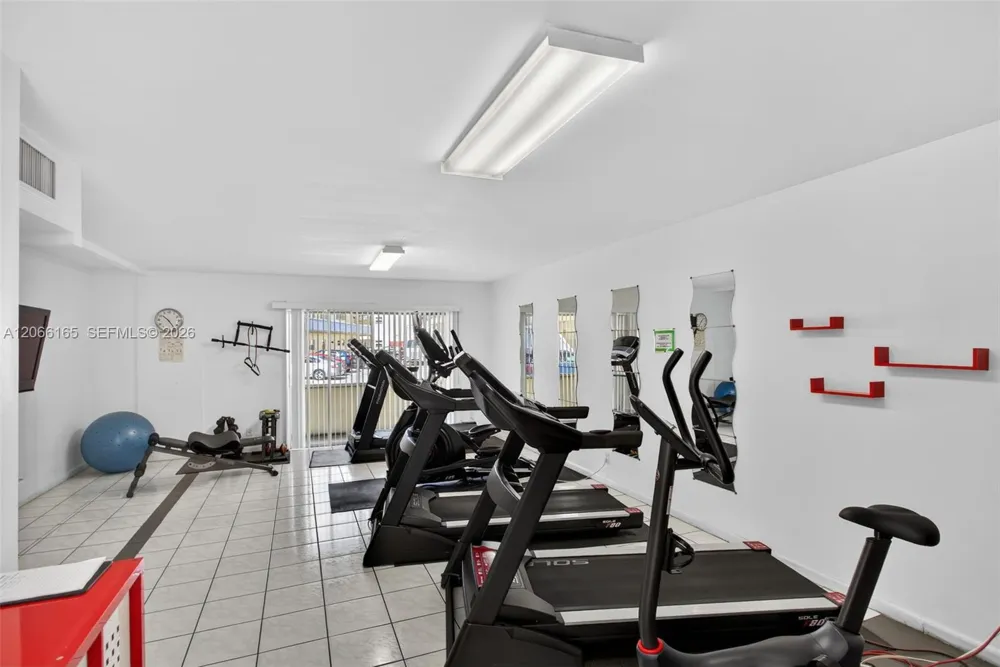 4299 NW 16th St #210 Lauderhill, FL 33313