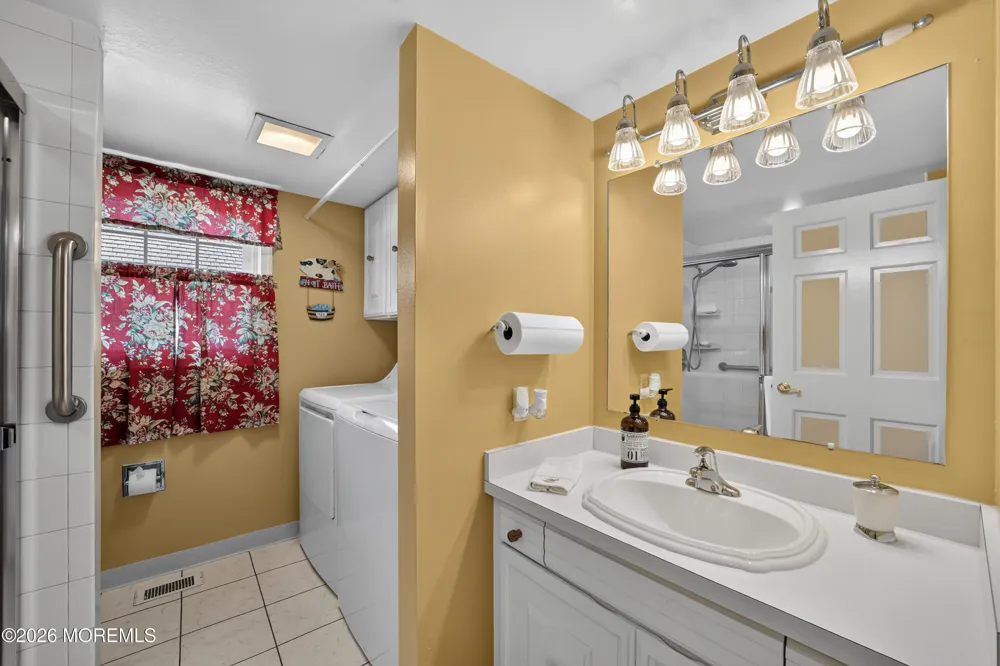 74 E Amherst Lane Monroe, NJ 08831