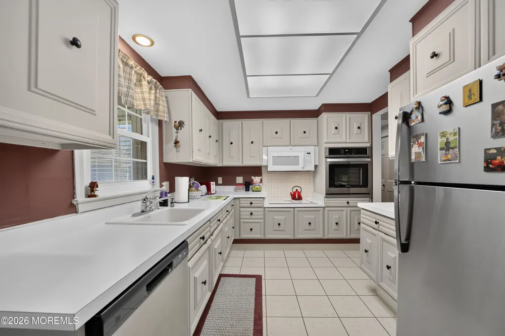 74 E Amherst Lane Monroe, NJ 08831