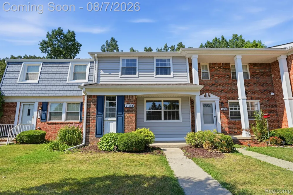 24752 Olde Orchard Street Novi City, MI 48375