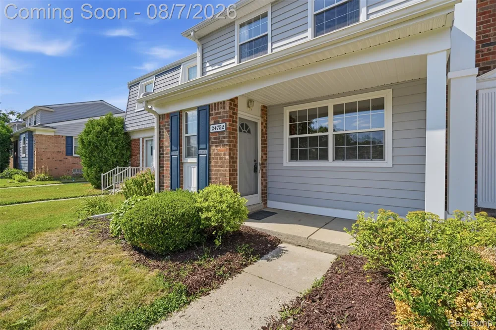 24752 Olde Orchard Street Novi City, MI 48375